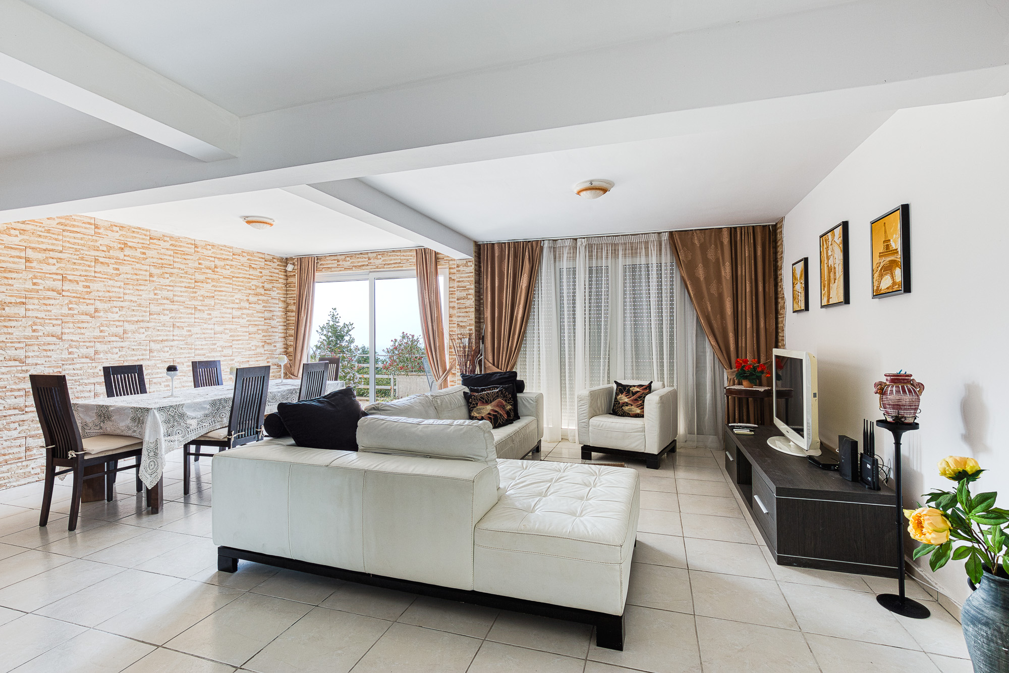 Image of Apartment - 2 Bedrooms - 1 Bathrooms for Sale in Budva-Seoce-Montenegro, Image 2